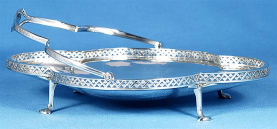 A George V Arts & Crafts silver shallow basket, by Albert Edward Jones, width 277mm, weight 13oz/405grms.